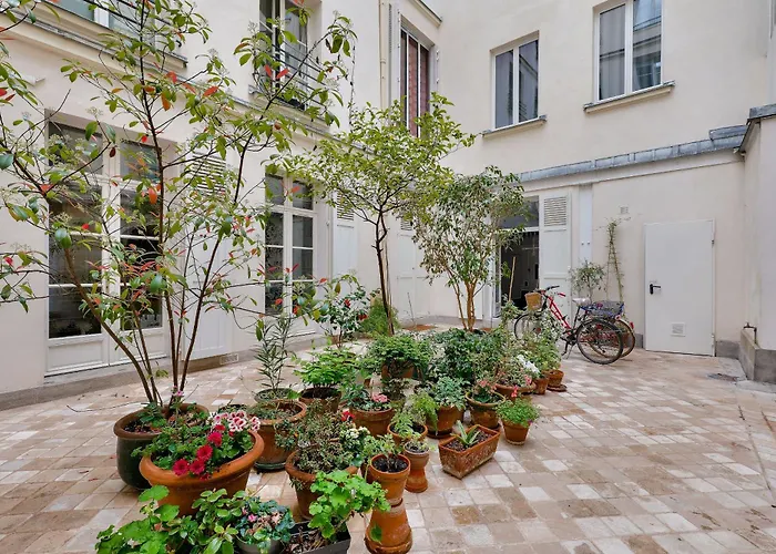 Paradise In The Center Of - Le Marais